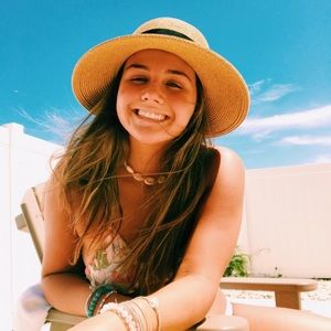 Meet your Posher, Isabella